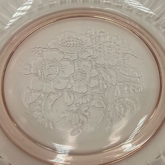 Mayfair Open Rose Depression Glass Serving Bowl - Picture 12 of 12